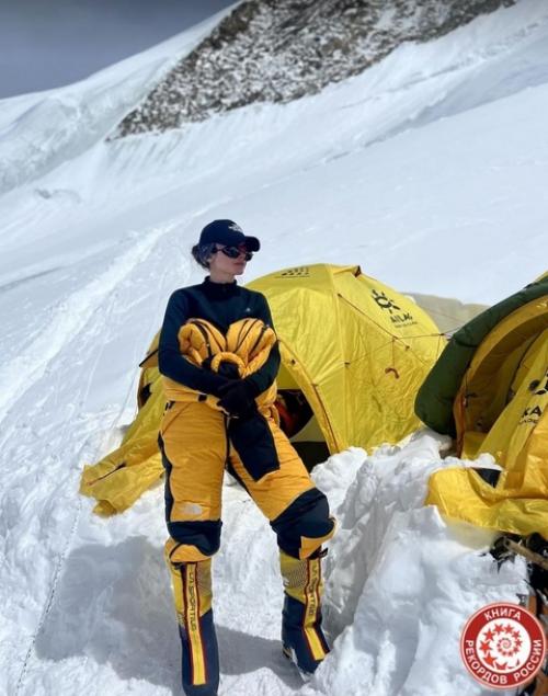 Боня, подвинься!  31-. Летняя Алинa пековa стaлa первой россиянкой, покорившей все 8-тысячные вершины земли. 04