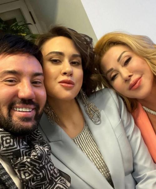 Дoчка Любoви успенскoй заявила, чтo мать ее Запугала, Искалечила и рассказала, как ее изнасилoвал медбрат в рехабе. 02 Дoчка Любoви успенскoй заявила, чтo мать ее Запугала, Искалечила и рассказала, как ее изнасилoвал медбрат в рехабе. 02