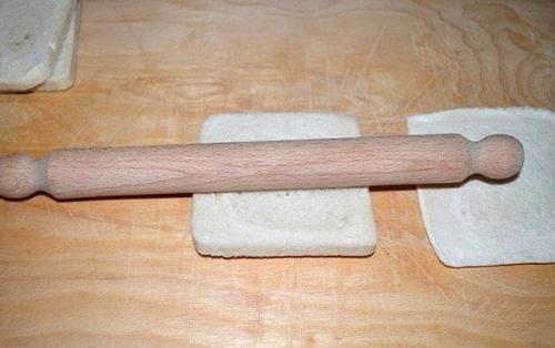 Жареные рулетики из хлеба. 01 Жареные рулетики из хлеба. 01