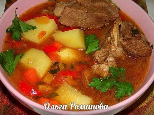 Шурпа из говядины.

