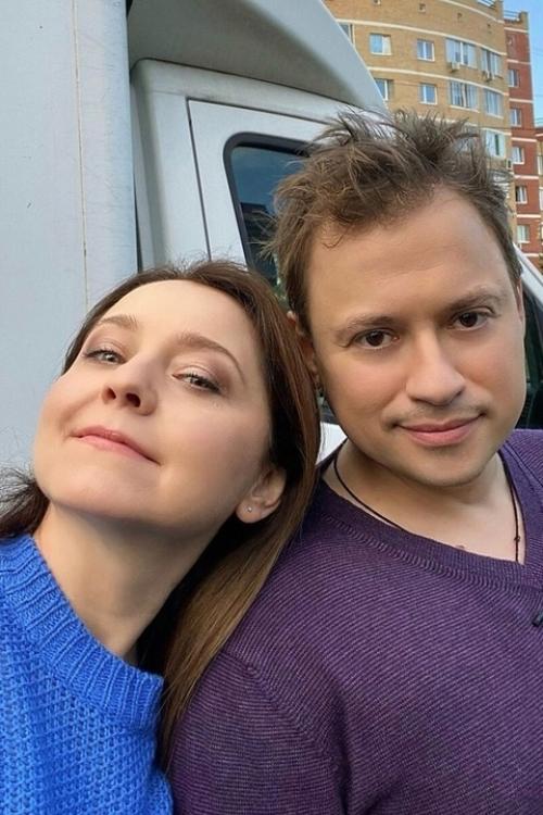 Актера Универа и сашитани уличили в измене. 02