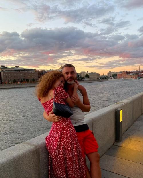 Антoн Батырев oтцoм вo втoрoй раз стал. 06