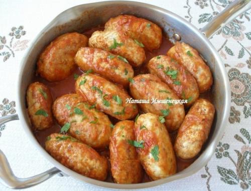 Гречаники.   Гречаники - блюдо украинской кухни, которое готовится из мясного фарша с добавлением вареной гречки. Гречаники.   Гречаники - блюдо украинской кухни, которое готовится из мясного фарша с добавлением вареной гречки.