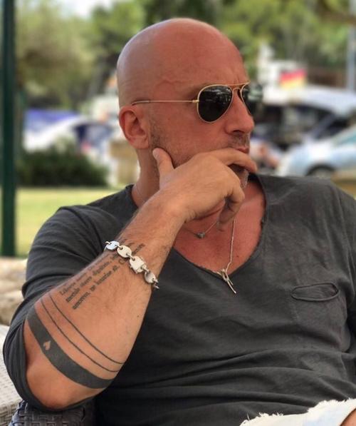 Человек - харизма!   А вам нравится актер Дмитрий нагиев? 05