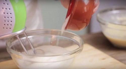 Панкейки.  Ингредиенты:  Молоко - 200 миллилитров. 02