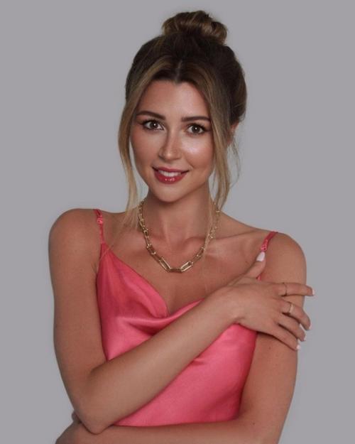 Какая же она обворожительная красавица, Анна Заворотнюк. 03