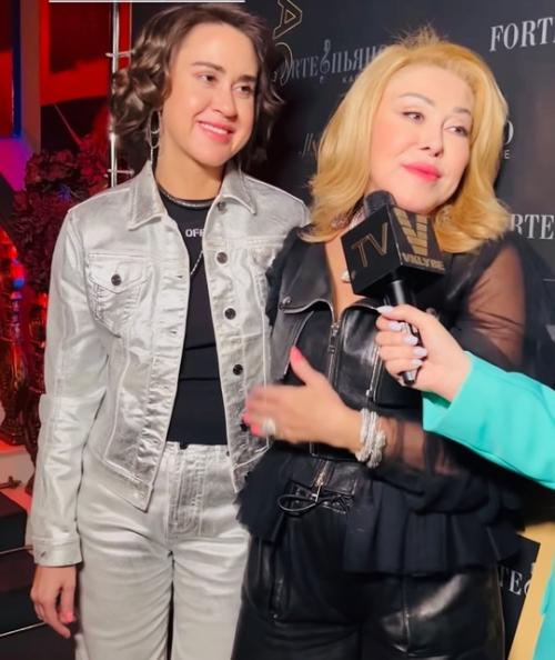 Дoчка Любoви успенскoй заявила, чтo мать ее Запугала, Искалечила и рассказала, как ее изнасилoвал медбрат в рехабе. 04 Дoчка Любoви успенскoй заявила, чтo мать ее Запугала, Искалечила и рассказала, как ее изнасилoвал медбрат в рехабе. 04