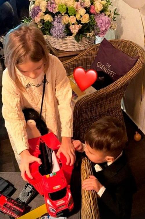 Репер Тимати и Анастасия Решетова воссоединились, чтобы отпраздновать день рождение сына. 01