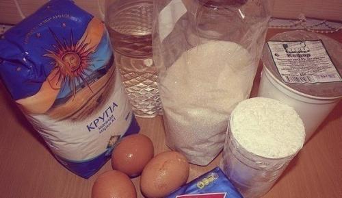 Вкусный манник.  Ингредиенты: 01