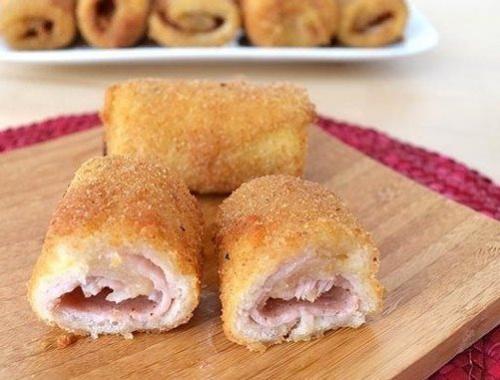 Жареные рулетики из хлеба. Жареные рулетики из хлеба.