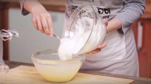 Панкейки.  Ингредиенты:  Молоко - 200 миллилитров. 04