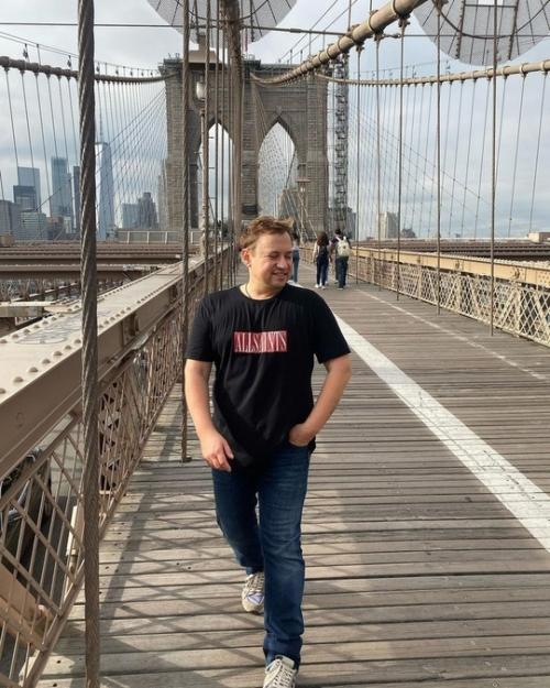 Актера Универа и сашитани уличили в измене. 03