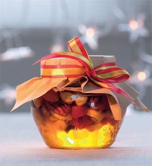 Мед с сухофруктами и орешками для иммунитета: целебное лакомство.