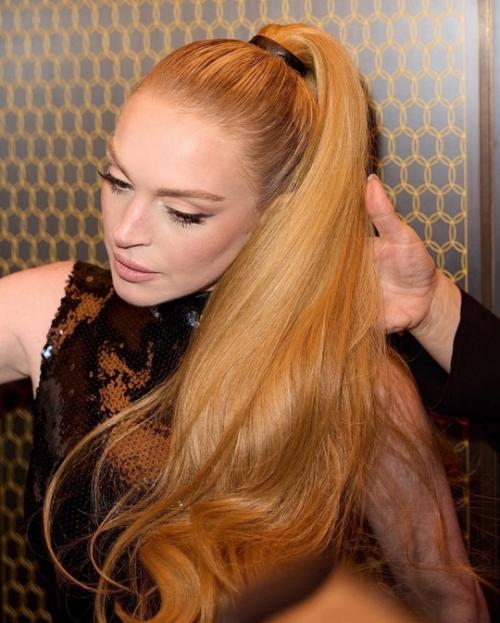 Возвращение Иконы: 38-летняя Линдси лохан приехала на неделю моды в Париж. 01