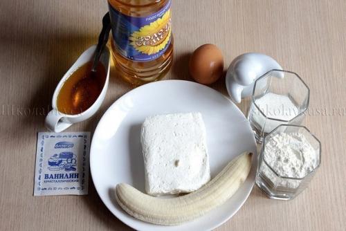 Сырники из творога с бананом. 01