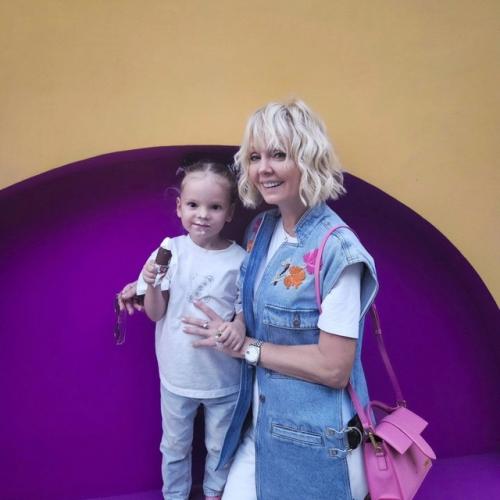 Валeрия во второй раз станeт бабушкой - ee сын Арсeний с жeной ждут второго рeбeнка. 06