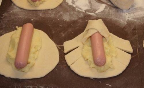 Сосиска с картофелем в тесте. 03 Сосиска с картофелем в тесте. 03