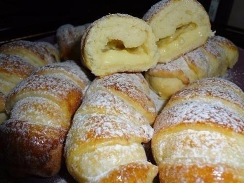 Очень вкусные воздушные булочки, даже похоже на вкус пирожное. Очень вкусные воздушные булочки, даже похоже на вкус пирожное.