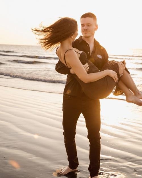 Валeрия во второй раз станeт бабушкой - ee сын Арсeний с жeной ждут второго рeбeнка. 02