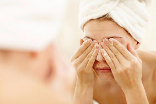 ? 15. Ужасных вещей, которые ты постоянно делаешь во время ухода за собой. 03