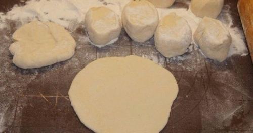 Сосиска с картофелем в тесте. 02 Сосиска с картофелем в тесте. 02