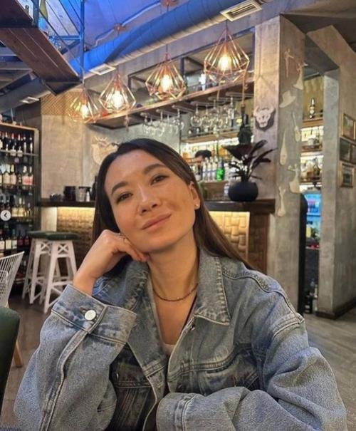 Основатель команды КВН Уральские Пельмени, Дмитрий соколов, наслаждается отдыхом в Сочи в компании своей обширной семьи. 04