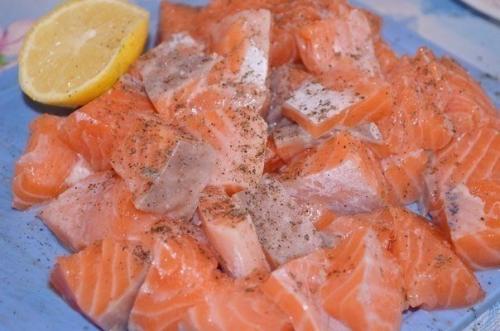 Семга в сливочно - чесночном соусе. 02