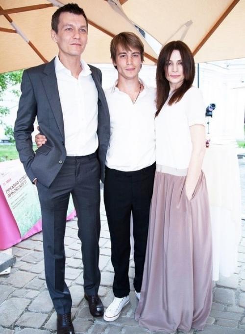 Актеры из сериала Слово Пацана с родителями. 03