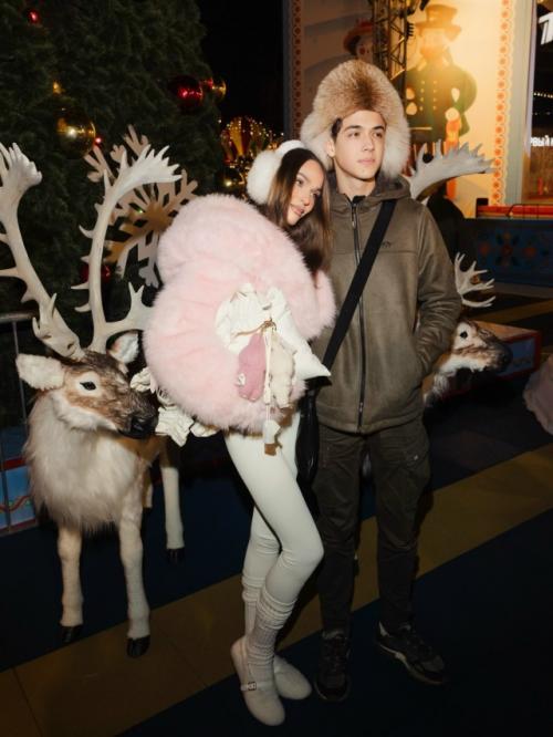 Алена воднаева, ее сын Богдан и кот эскобар передают привет Игорю Николаевичу 36. 01