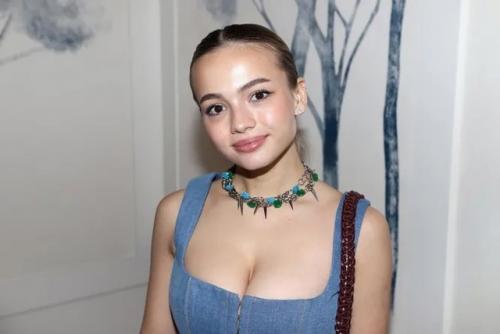 Вале карнавал было нелегко. 01