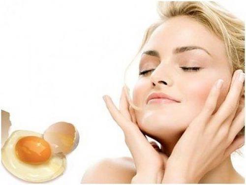 Лечение прыщей на лице - яичным белком. 

