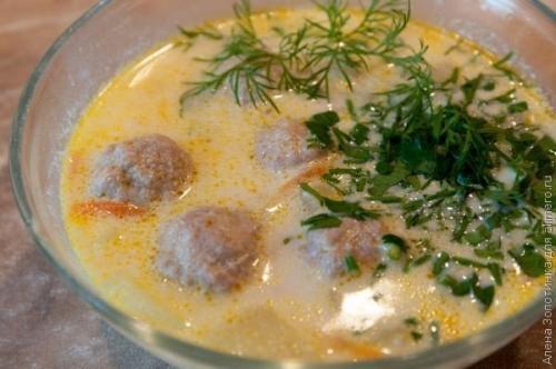 Сливочный суп с фрикадельками. Сливочный суп с фрикадельками.