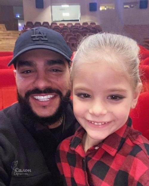 Доченька тимати просто копия мамы!