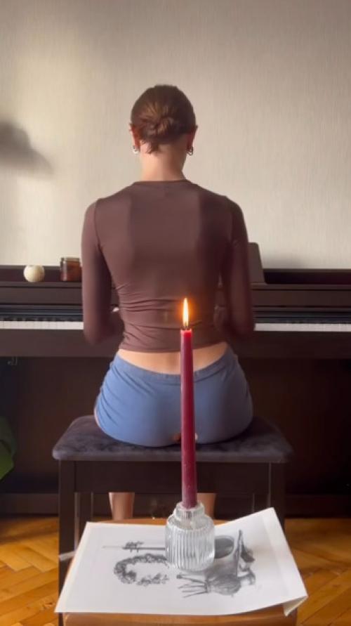 А вы точно учитель по музыке? 01