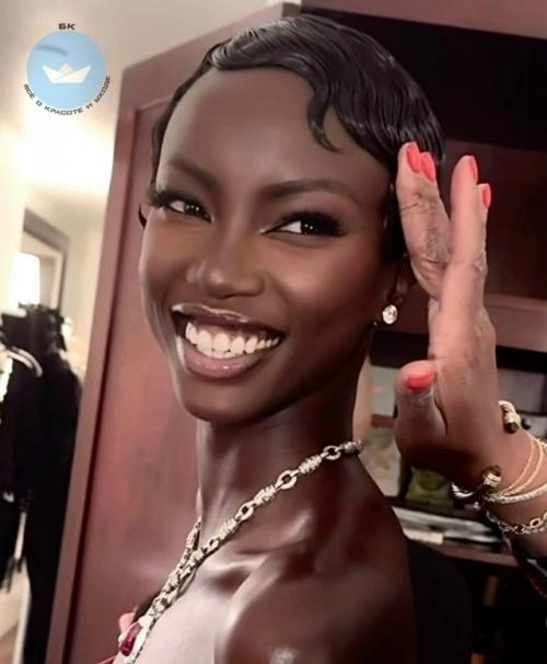 Живая кукла Анок яй стала главной моделью 2025 года по решению британского совета моды. 03