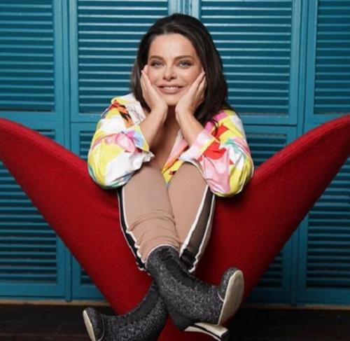 Наташа королева едва сдержалась, чтобы не задушить сына. 02 Наташа королева едва сдержалась, чтобы не задушить сына. 02