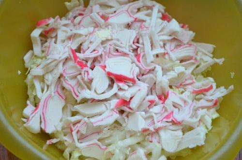 Салат с кальмарами, крабовыми палочками и кукурузой от Наташи чагай. 02 Салат с кальмарами, крабовыми палочками и кукурузой от Наташи чагай. 02