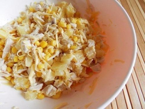 Салат с курицей, сыром и ананасом. 03 Салат с курицей, сыром и ананасом. 03