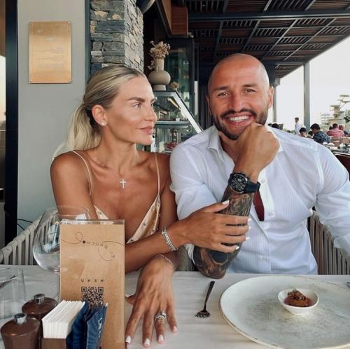 Экс - супруг Бородиной Курбан омаров подтвердил слухи о романе с женой известного футболиста. 05