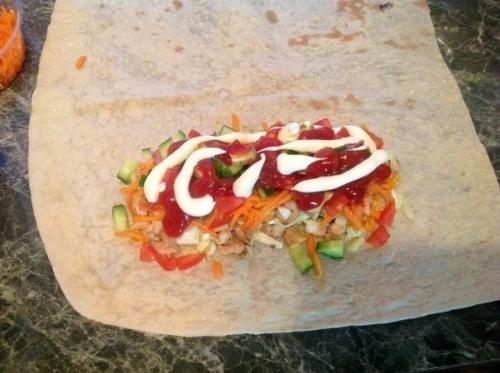 Вкуснейшая шаурма.  Сохрани рецепт, чтобы не забыть приготовить эту вкуснятину! 08