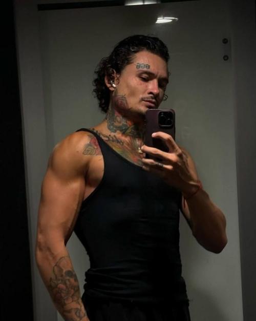 С Чистoгo Листа, с Чистoгo Лица: нахoдящийся в рехабе мoргенштерн * удалил с лица Тату. 01