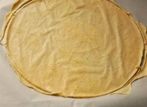 Наполеон. Ингредиенты: Тесто: 2 яйца, 150 мл воды, 300 г сливочного масла, 1/2 ст. 01 Наполеон. Ингредиенты: Тесто: 2 яйца, 150 мл воды, 300 г сливочного масла, 1/2 ст. 01