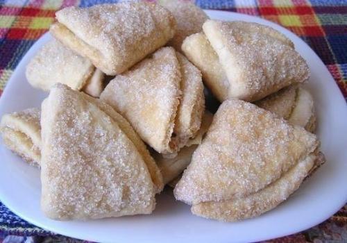 Специально для мамочек мы собрали воедино самые вкусные, а главное полезные рецепты печенья из творожка! 03