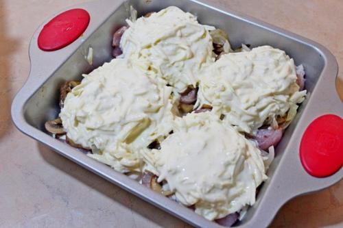 Мясо по-французски.  Вкусный рецепт без майонеза. 04