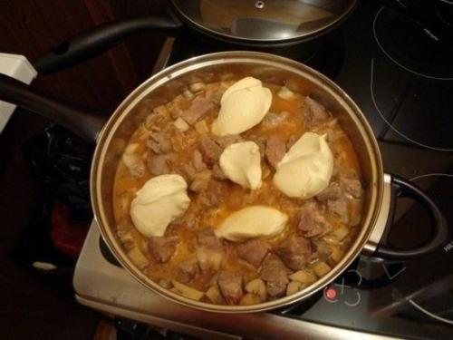 Мясо в сырном соусе? 03