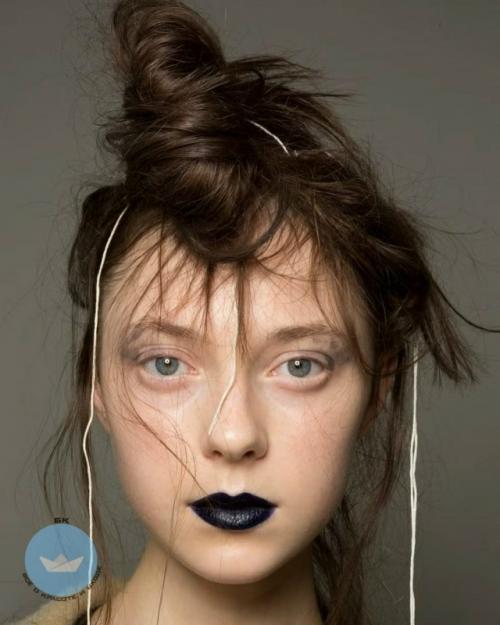 Когда не успел помыть голову: в моду вошел тренд на Депрессивные Волосы. 02