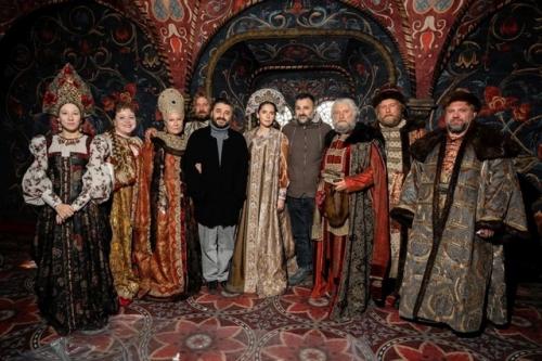 Моя Женa Великaя Aктрисa: Сaрик андреaсян объяснил, почему во всех своих фильмaх снимaет Лизу моряк. 01