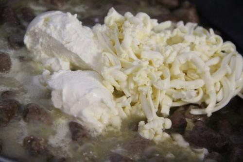 Куриные сердечки в сырном соусе. 05 Куриные сердечки в сырном соусе. 05