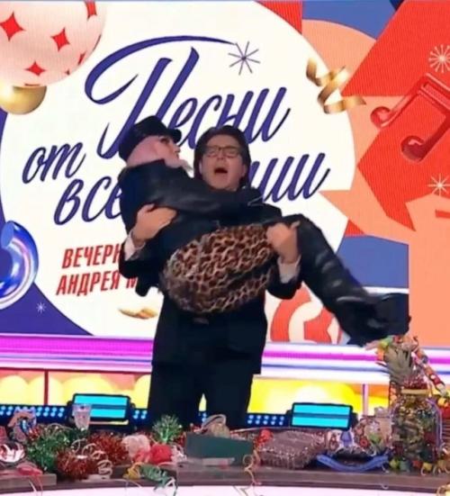 Неузнаваемая Жанна агузарова впервые за долгое время появилась на телевидении. 04