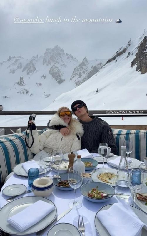 Елена перминова показала романтику с молодым манекенщиком. 05